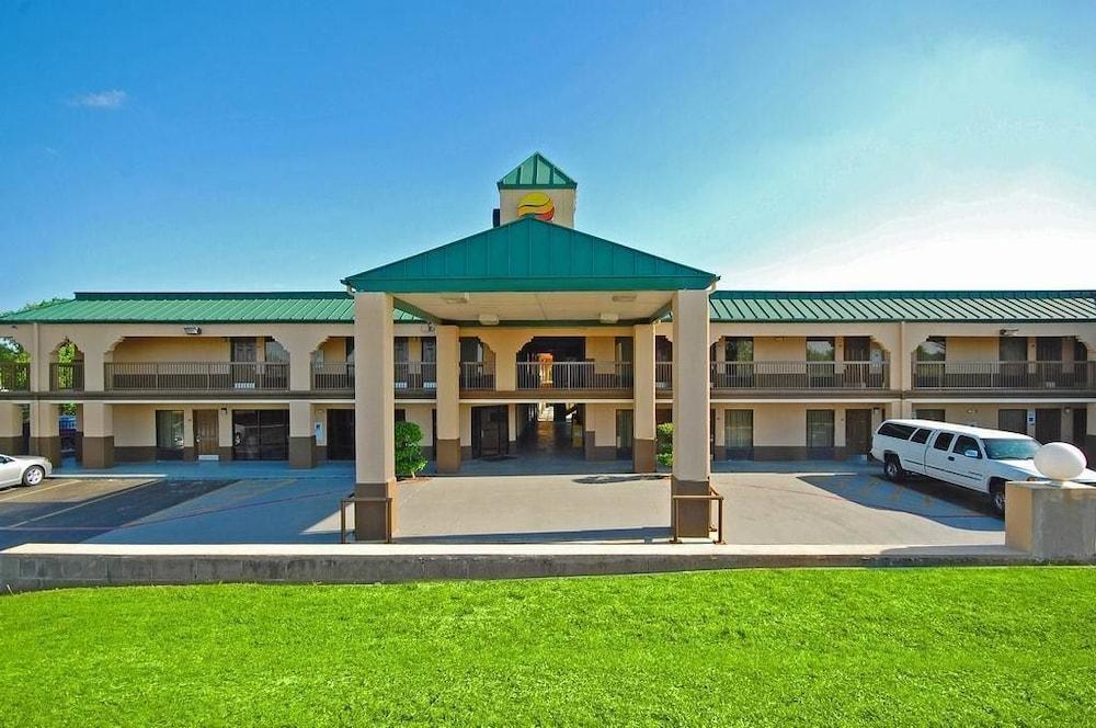 Quality Inn Mt Pleasant Mount Pleasant Exterior photo